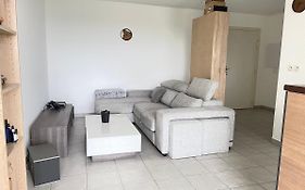Piscine, Video-Projecteur, Parking Securise